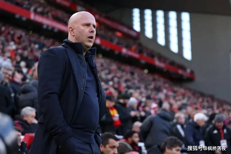 10败创10年耻辱！名宿怒喷斯洛特践踏克洛普遗产，欧冠资格悬了！